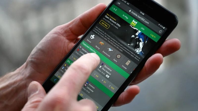 Việc có nên đăng ký chơi game BET365 không tùy thuộc vào nhu cầu của mỗi người